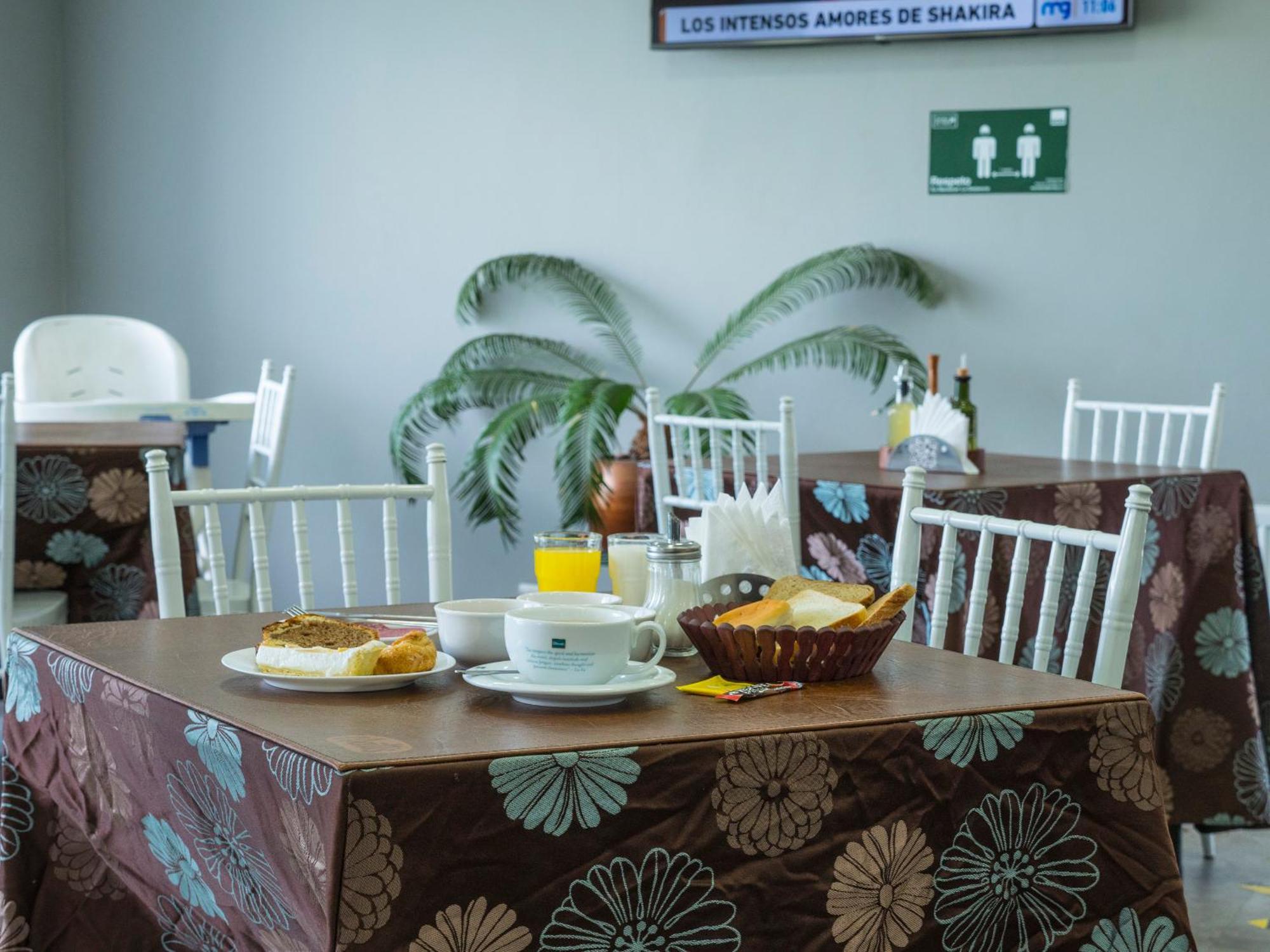 Hotel Econohotel Los Ángeles Εξωτερικό φωτογραφία