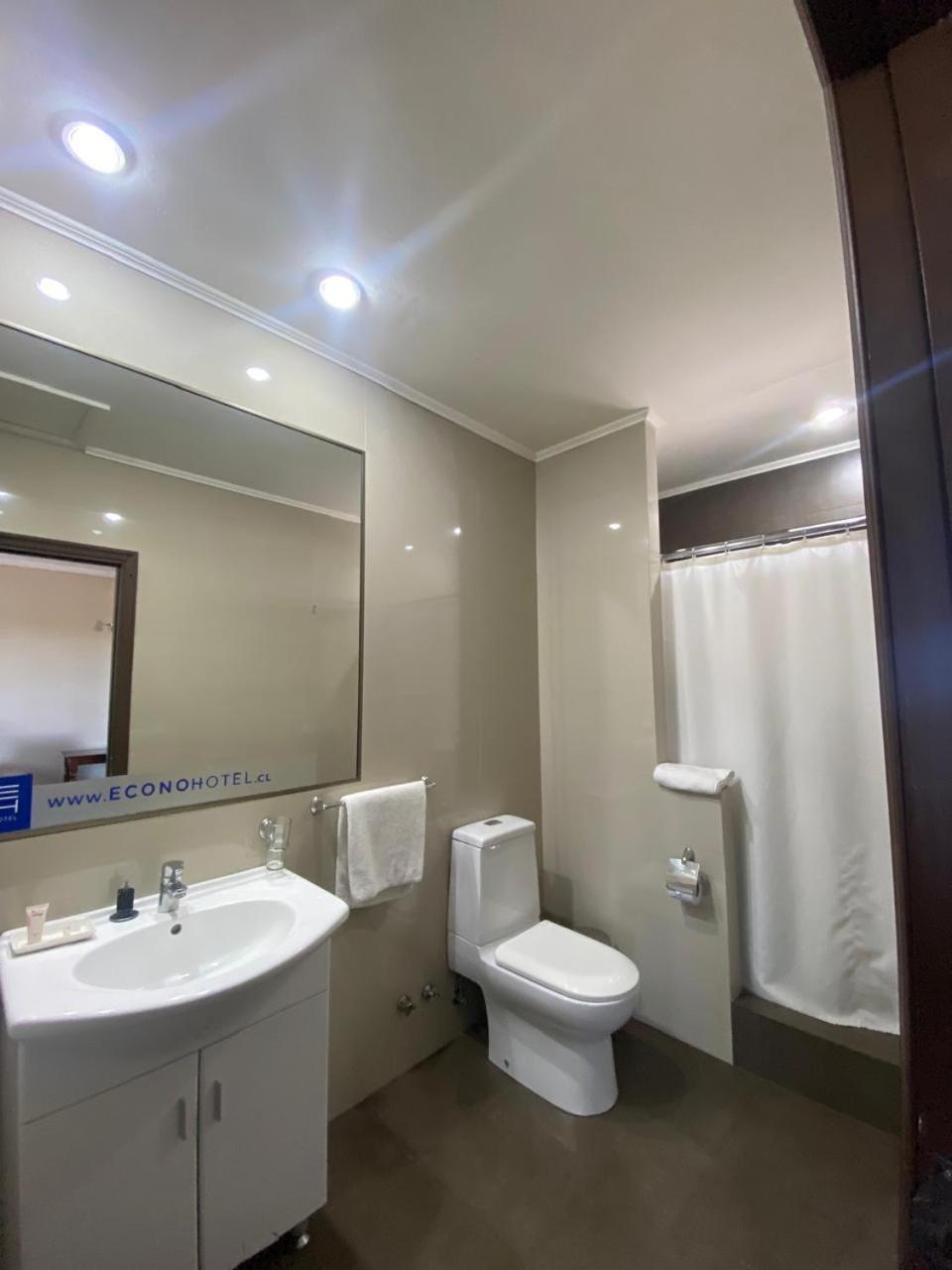 Hotel Econohotel Los Ángeles Εξωτερικό φωτογραφία
